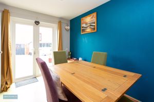 Dining Room- click for photo gallery